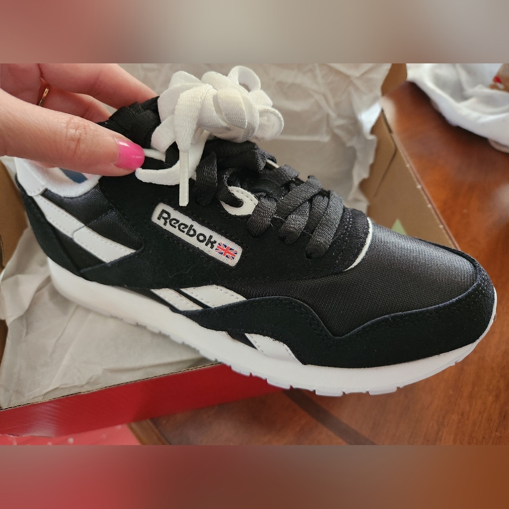 Reebok Black 7